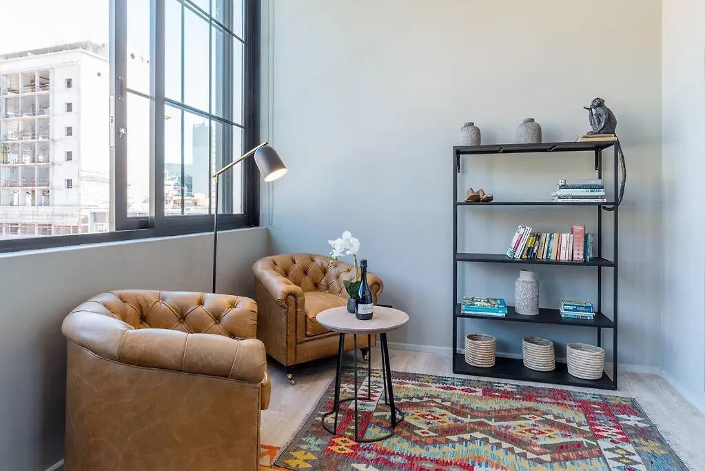 Modern Apartments On Harrington location