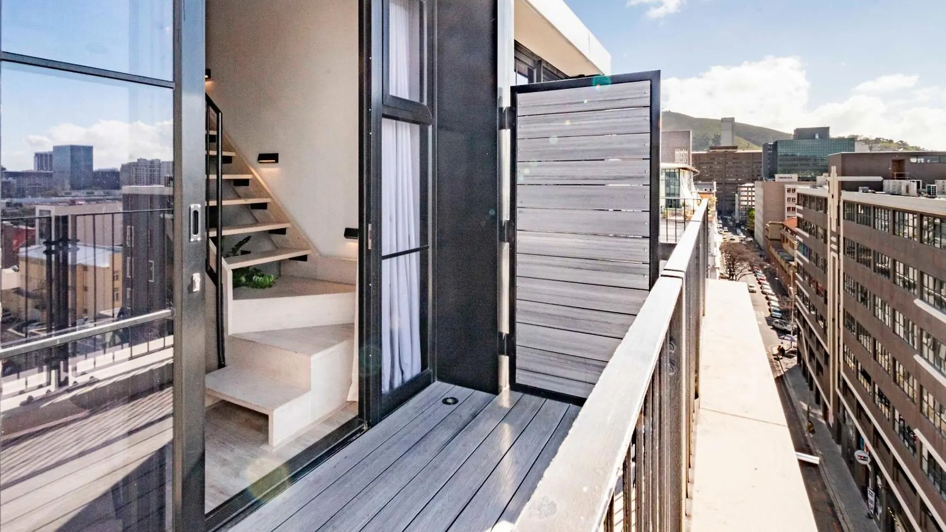 Modern Apartments On Harrington Cape Town