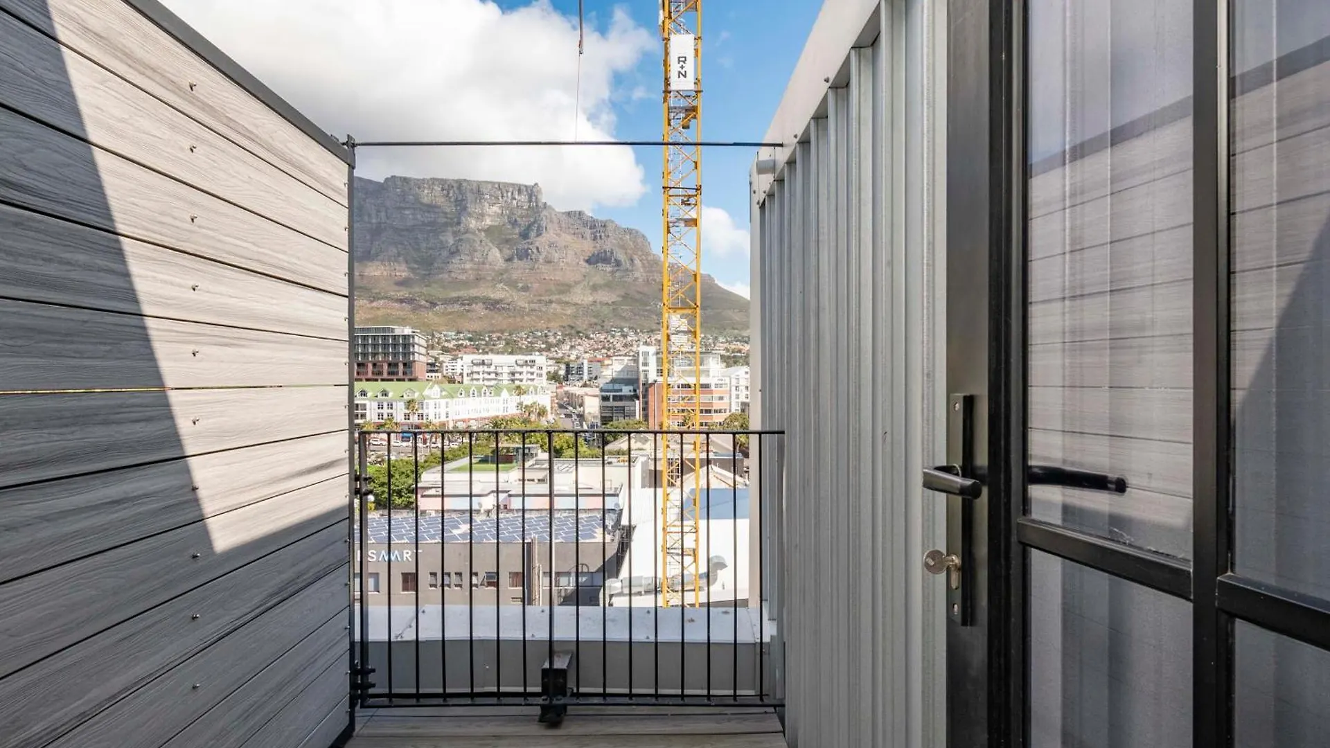 Modern Apartments On Harrington Cape Town
